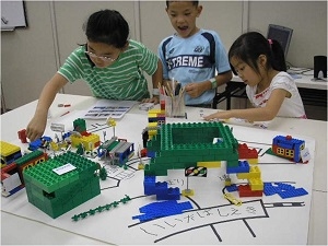 夏休みサイエンス講座2015、参加者募集中 工作・算数・科学・ロボットと盛りだくさんな単発講座! ロボットで学ぶ科学教室トゥルース 夏休み ブロックとロボットで学ぶ科学教室 トゥルース・アカデミー飯田橋校 夏休みサイエンス講座2015、参加者募集中 工作・算数・科学・ロボットと盛りだくさんな単発講座! ロボットで学ぶ科学教室トゥルース 夏休み ブロックとロボットで学ぶ科学教室 トゥルース・アカデミー飯田橋校