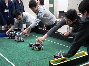 「ロボットの鉄人2015」参加者募集中! 2泊3日の集中講座!未来の鉄人を目指せ! ロボット ロボカップ ブロックとロボットで学ぶ科学教室 トゥルース・アカデミー飯田橋校 「ロボットの鉄人2015」参加者募集中! 2泊3日の集中講座!未来の鉄人を目指せ! ロボット ロボカップ ブロックとロボットで学ぶ科学教室 トゥルース・アカデミー飯田橋校